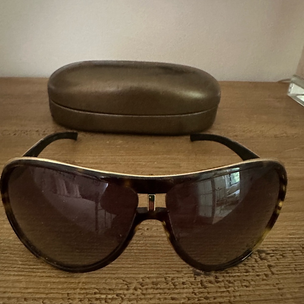 Gucci Aviator Sunglasses